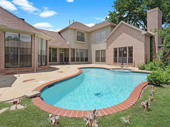 2nd image of 4516 Salerno Cir