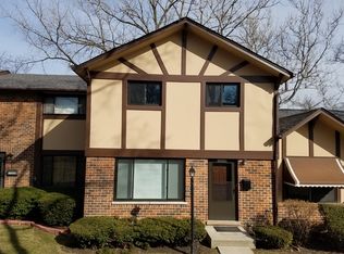 1S239 Ingersoll Ln, Villa Park, IL
