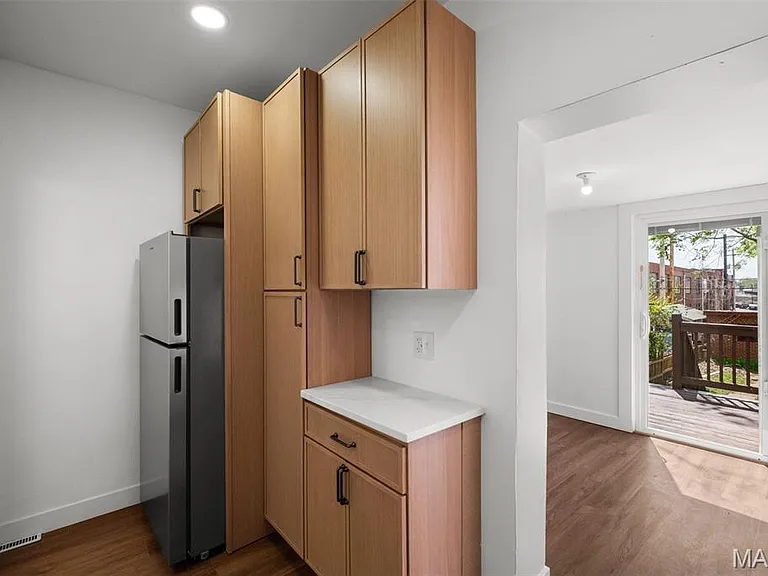 4936 Shaw Ave — Photo 6