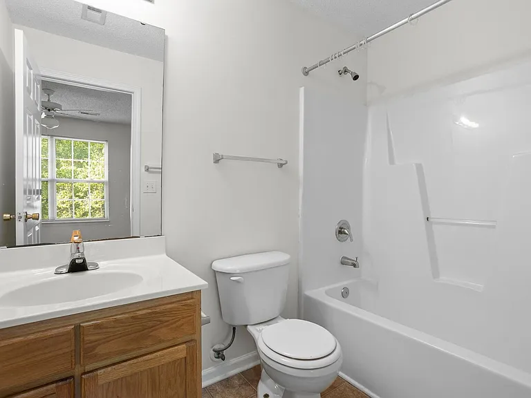 Greenhaven Trace Apartments — Photo 49