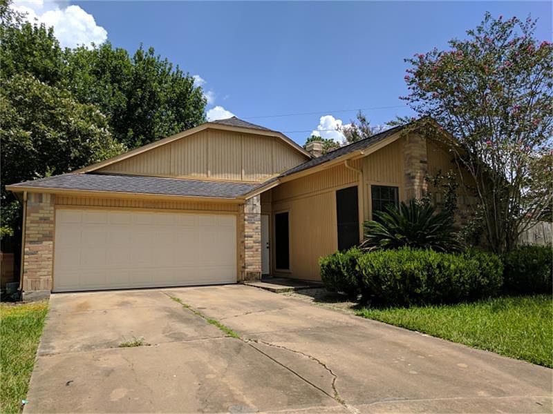 1st image of 8203 Woodland Willows Dr