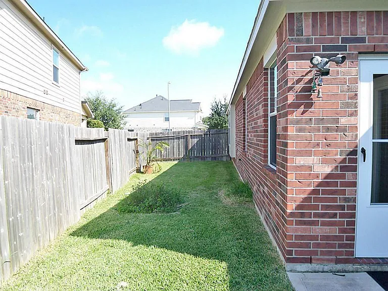 17207 Mossbriar Ln — Photo 20