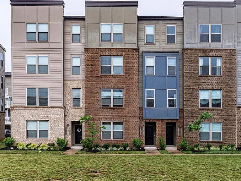 10423 Ratcliffe Trl — Photo 1