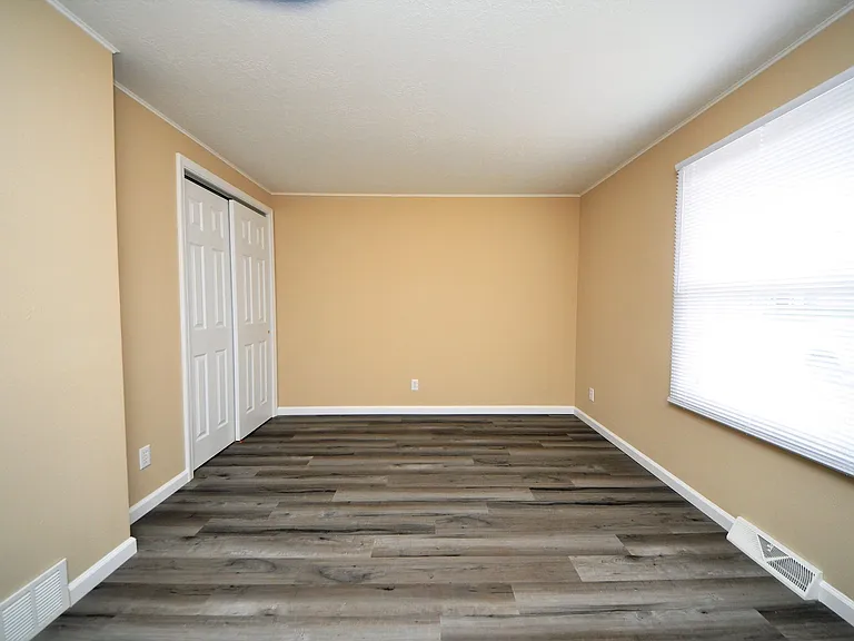 313 Granada Dr — Photo 14