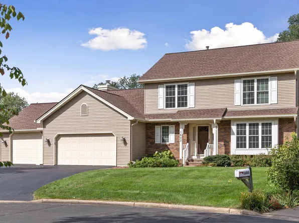 1603 Cronin Cir, Hudson, WI 54016