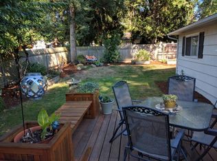 8275 SW Mapleleaf St, Tigard, OR 97223