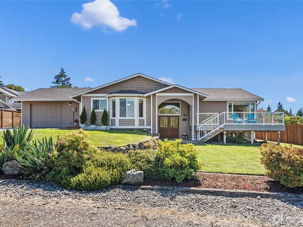 210 Champion Street, Steilacoom, WA 98388