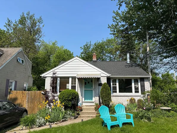 153 Amherstdale Rd, Amherst, NY 14226