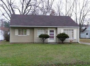 1520 Adelaide Ave SE, Warren, OH 44484