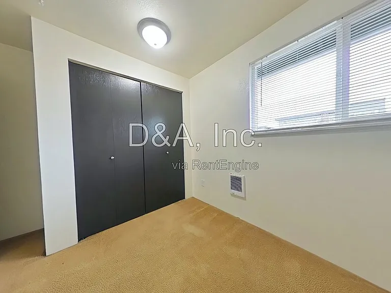 1969 NW Grant Ave #4 — Photo 6