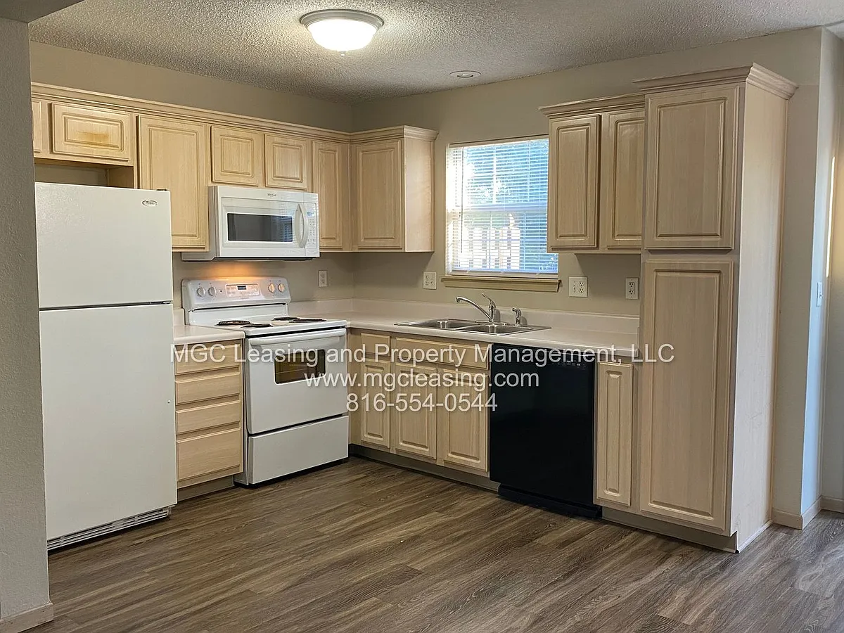 Building Photo - 1101 Garden Dr #1107