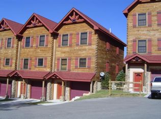 13 Loggers Ln, Slatyfork, WV 26291