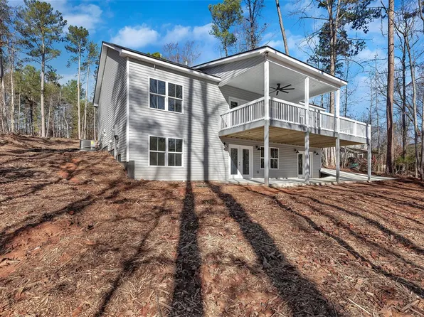197 Riverbend Rd, Fair Play, SC 29643