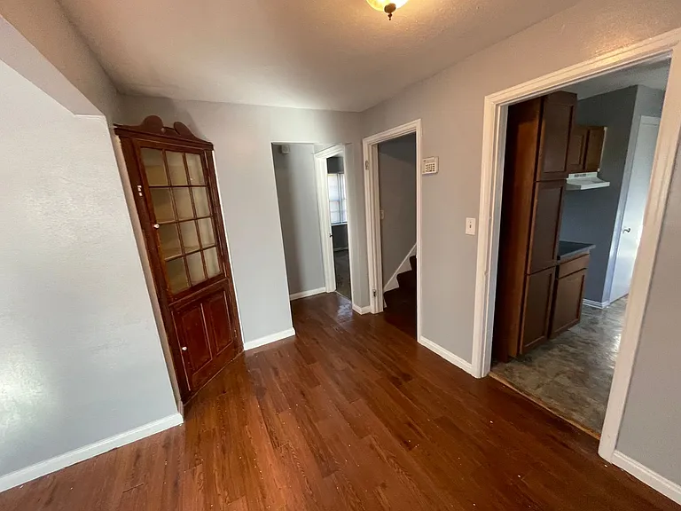 3411 Otterbein Ave — Photo 4