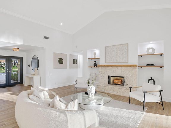 3rd image of 24 Dunbar Road