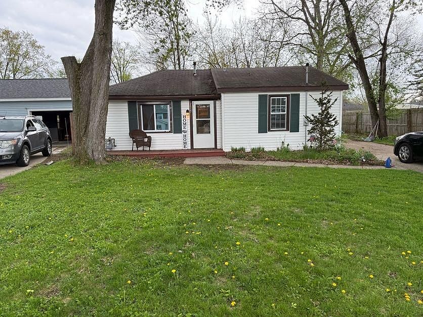 1st image of 252 43rd St SE