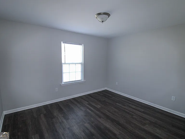 124 Callaway Cres — Photo 13