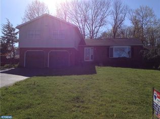 122 Conestoga Dr, Sinking Spring, PA 19608