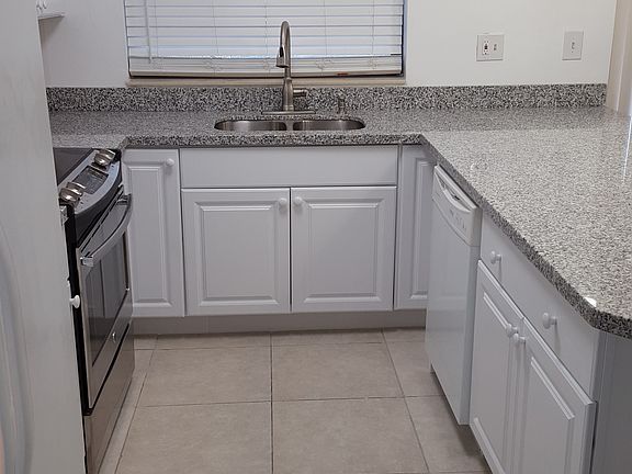 3rd image of 9954 NW 5th Ln #9954