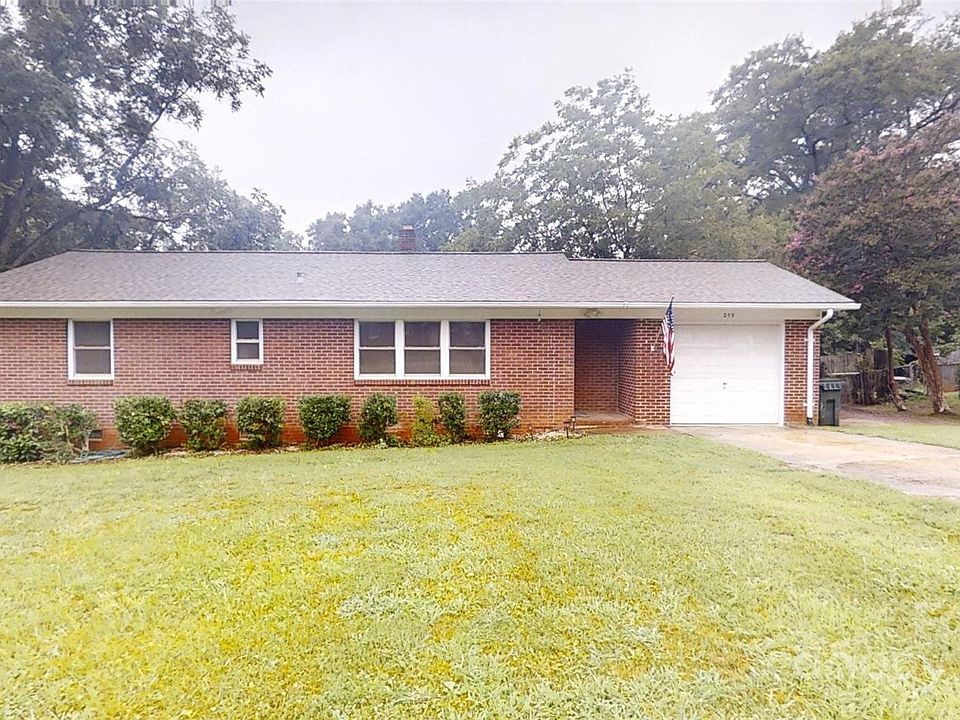 1st image of 209 Dogwood Ln