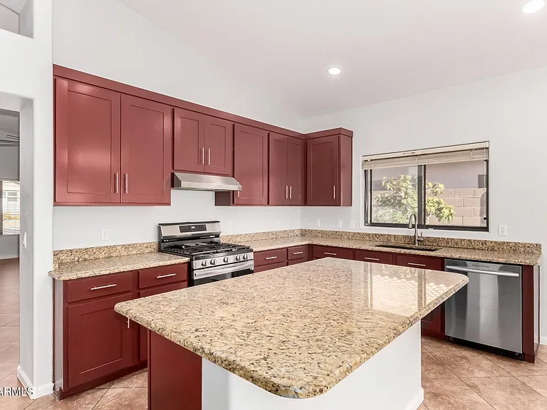 1625 E Montoya Ln — Photo 14