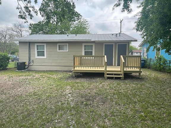 2nd image of 1215 W Vestal Pl