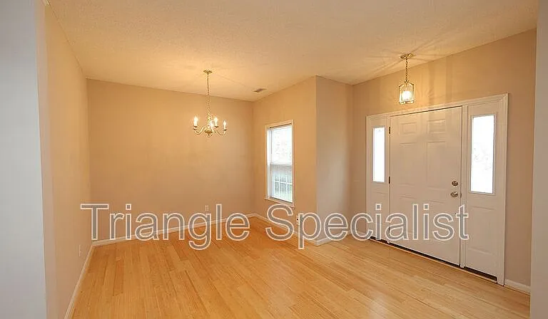 5305 Pitch Pine Ct — Photo 2