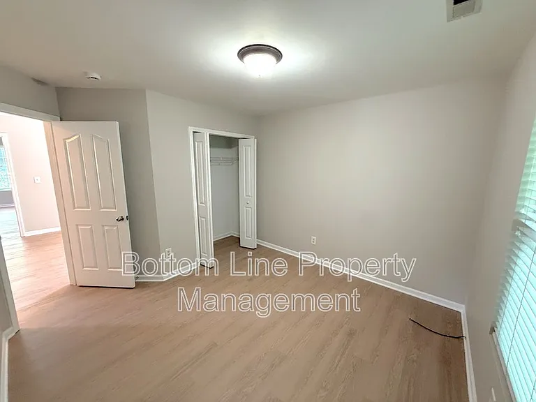 4918 Muskogee Dr — Photo 17