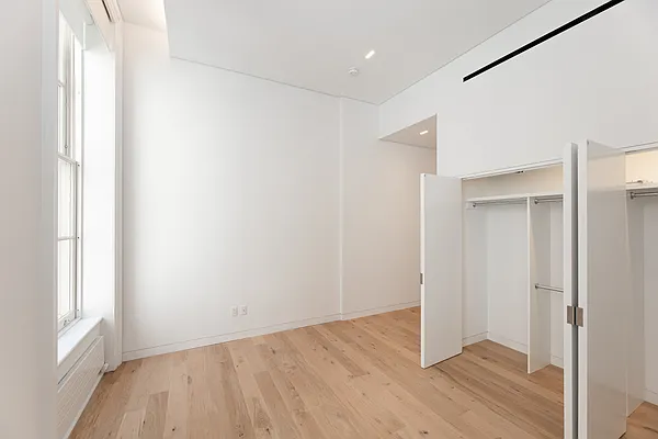 Rented by New York Residence | media 23