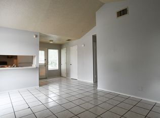 5529 Lochmoor Unit 2, San Antonio, TX 78244