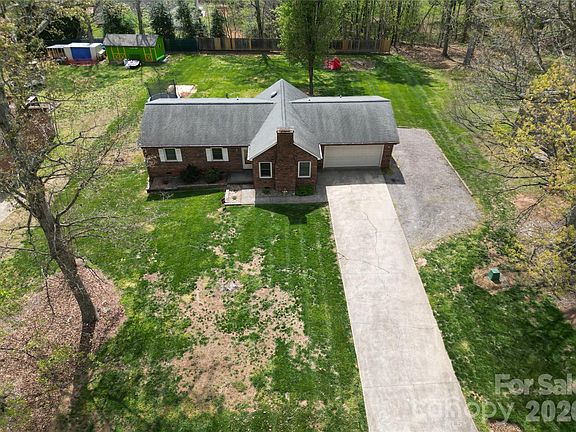 3rd image of 172 Oak Haven Dr #38