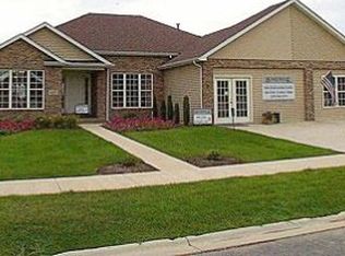 427 E Pheasant Run Dr, Hobart, IN 46342