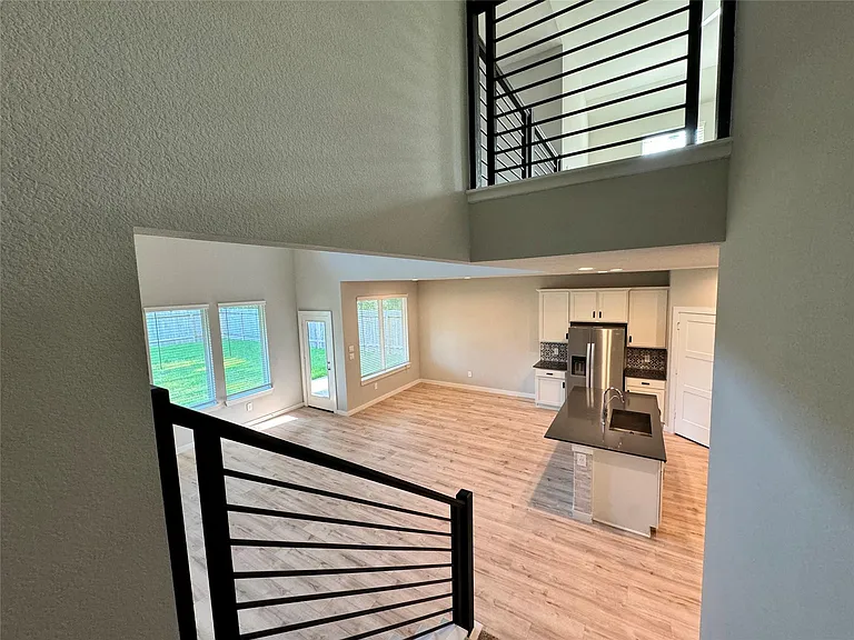 10213 Prairie Creek Ln — Photo 9