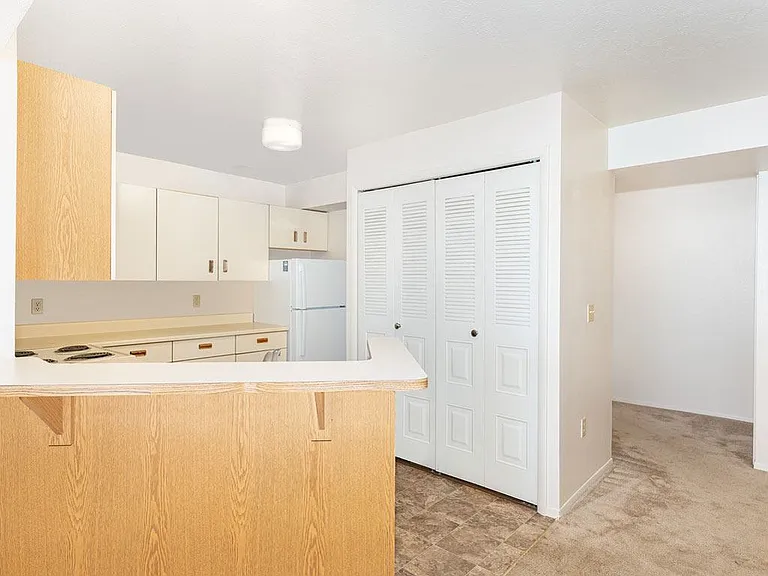 Oak Shores Apartments — Photo 7