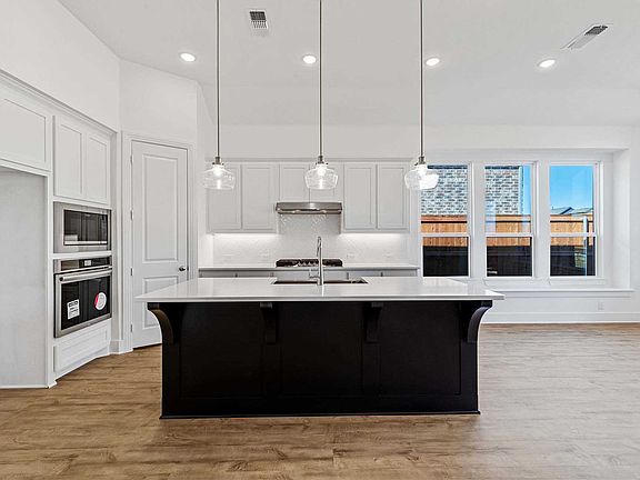 2nd image of 1225 Beach Blvd