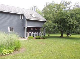 97 Creekside Dr, Shelburne, VT 05482