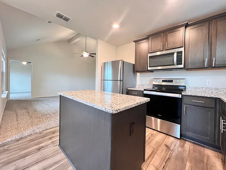 108 Telegraph Trl — Photo 16