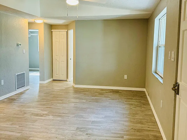 3983 Coleridge Pl — Photo 7