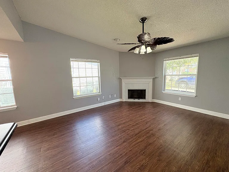 2486 Nugget Ln — Photo 4