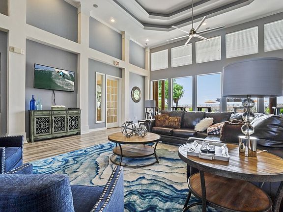 2nd image of 155 Lakeside Dr #8-208