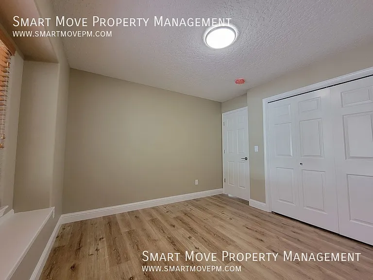 1096 N Glenabby Pl — Photo 19