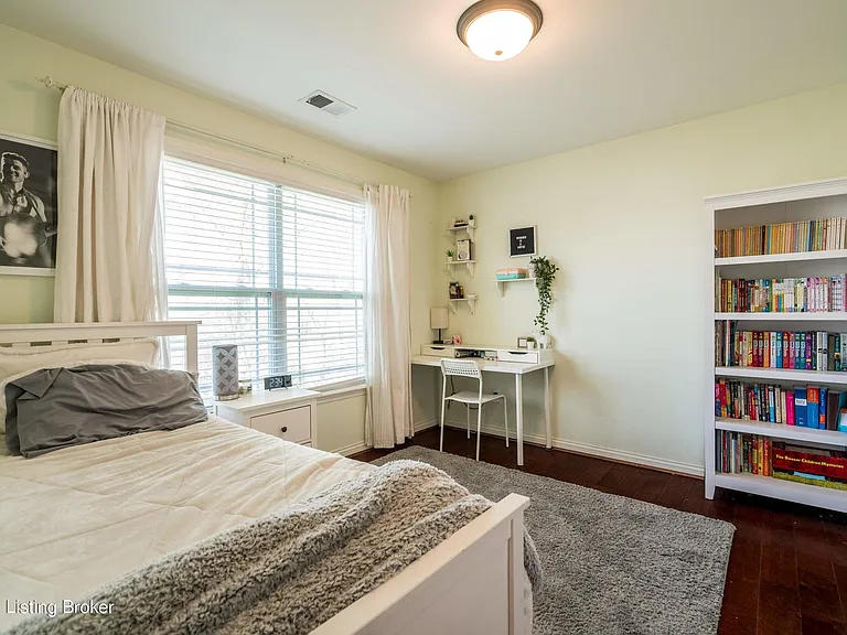 4007 Emerald Spring Pl — Photo 15