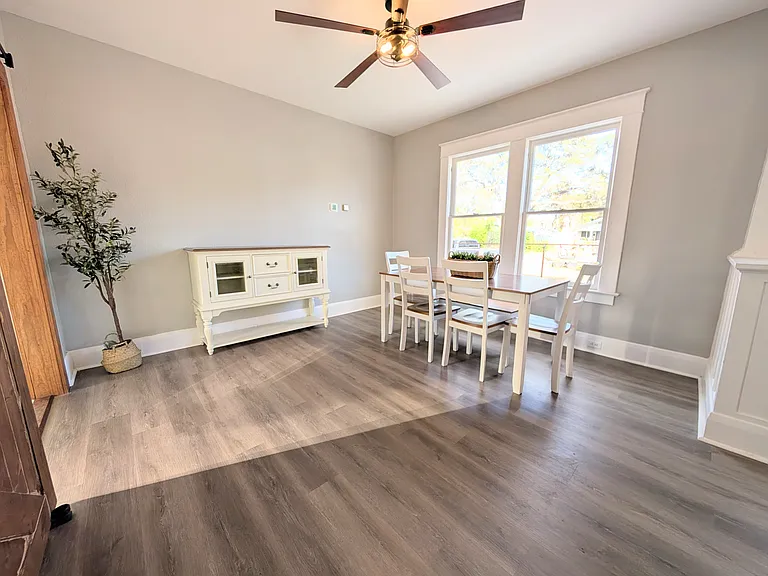 205 W Alfred St — Photo 3