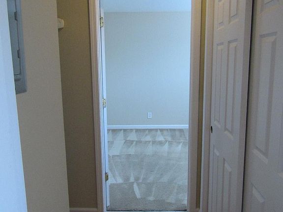 5th image of 346 Clifton Ave APT 8