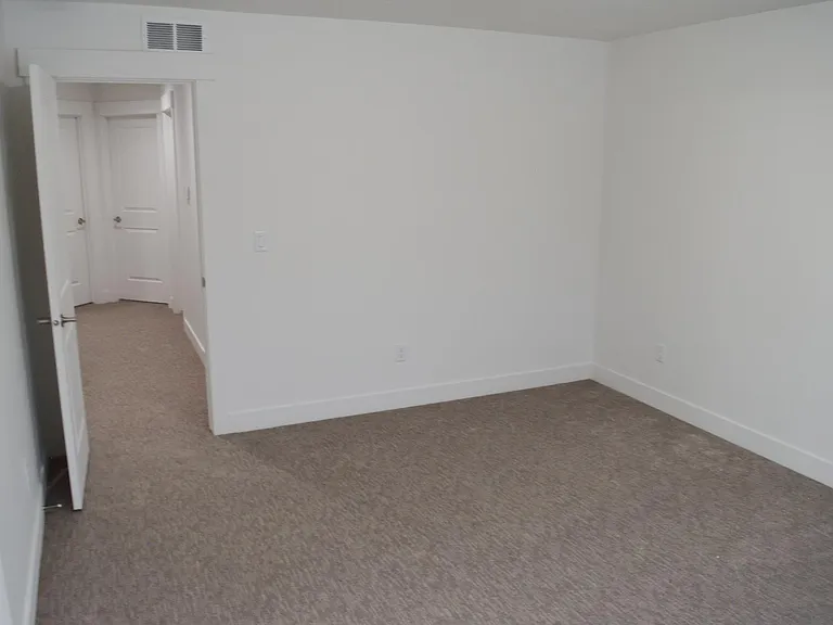 1924 E 1550 N — Photo 12