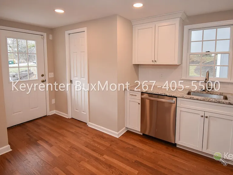 1022 Old Valley Forge Rd — Photo 2