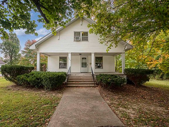 2nd image of 707 California St