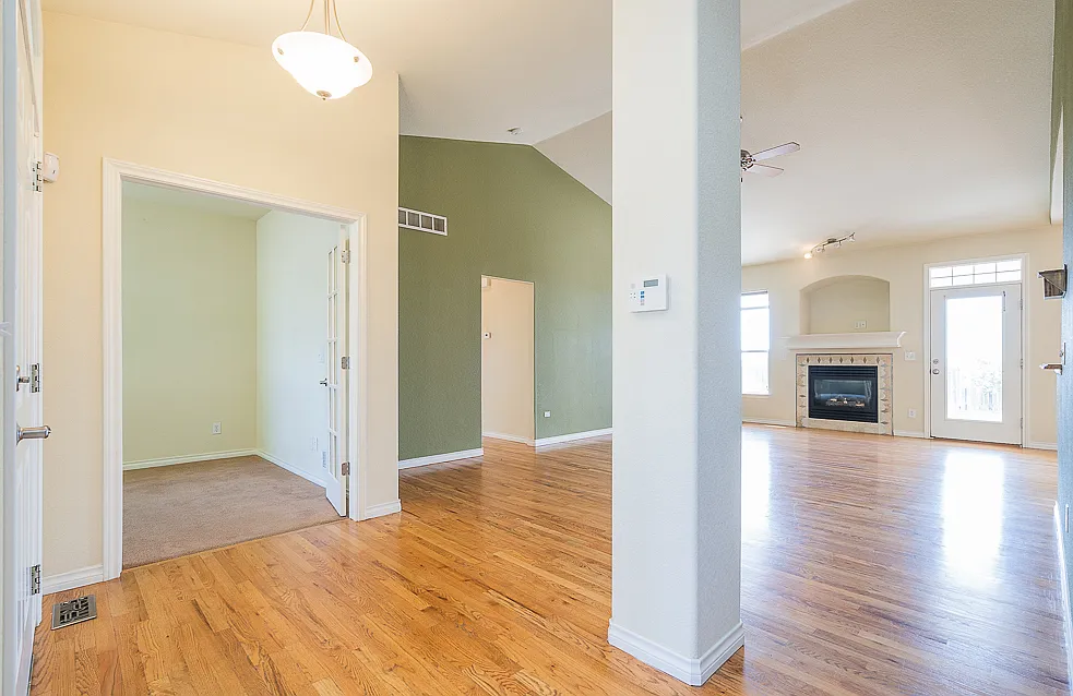 3 bed, 2200 sqft, $2,900 — Photo 1