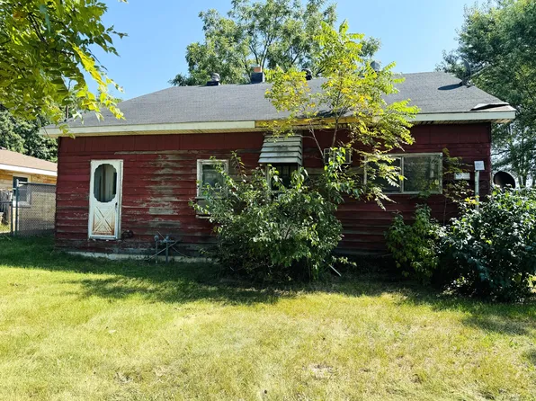 3165 S 3rd St, Niles, MI 49120