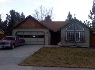 1947 NE Hollow Tree Ln, Bend, OR 97701